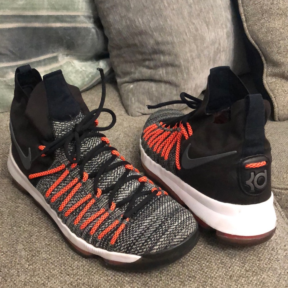 Kevin Durant KD 9 Elite dark grey with hyper orange color size 12